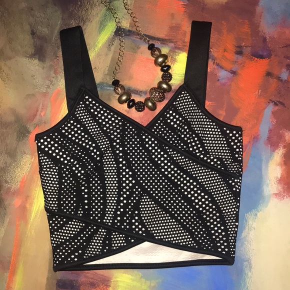 Dulce Carola | Spotted Cropped Tank Top - Picture 2 of 5